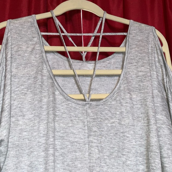 Gray maternity top - Picture 3 of 7